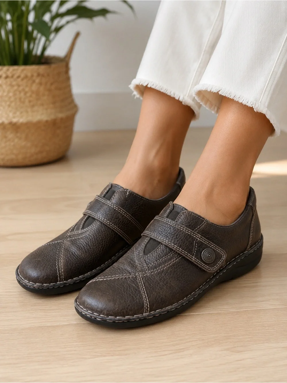 Earth Origins Women's Dark Brown Leather-Look Comfort Flats